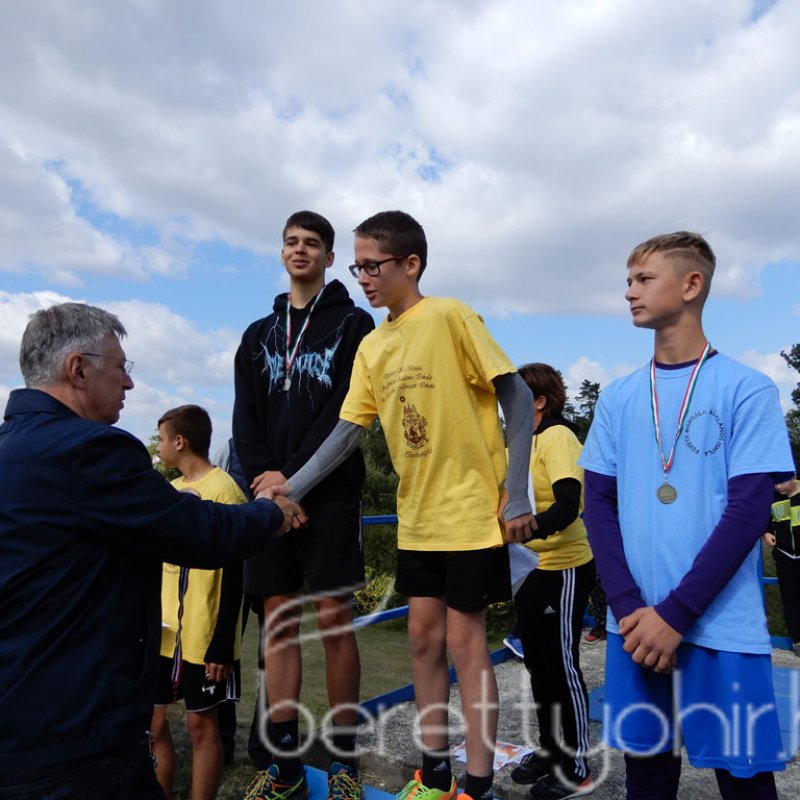 Mezei futóbajnokság Berettyóújfaluban 130